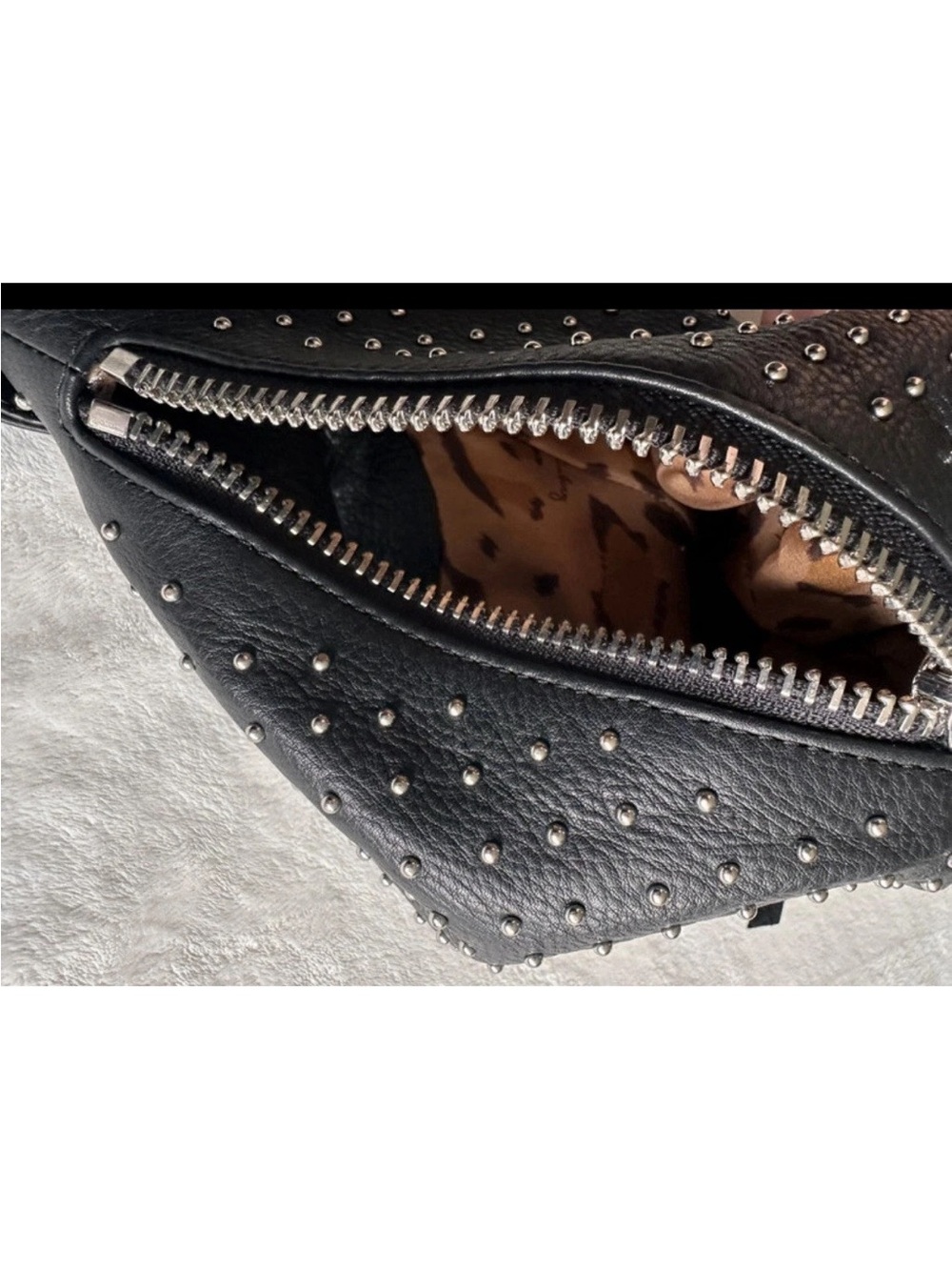 Amy Kestenberg Studded Black Leather Wristlet Bag with Heart Handle - Picture 5 of 7